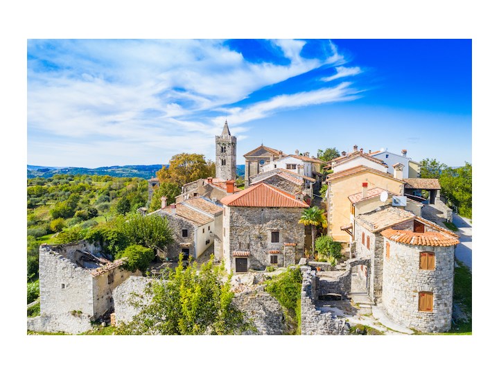 Discover Hum and stroll through the smallest town in the world