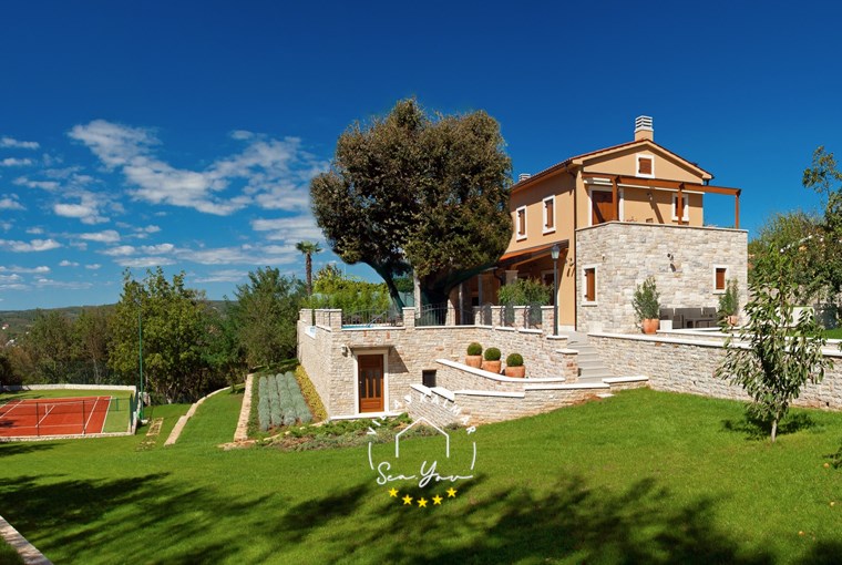 Exclusive Istrian villa with spacious landscaped gardens and nature views