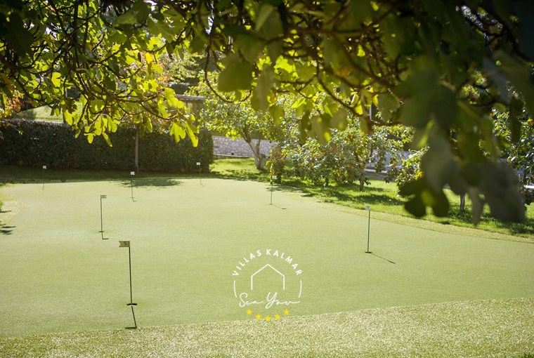 7-hole golf practice area at Villa Vlastelini I in Labin-Rabac