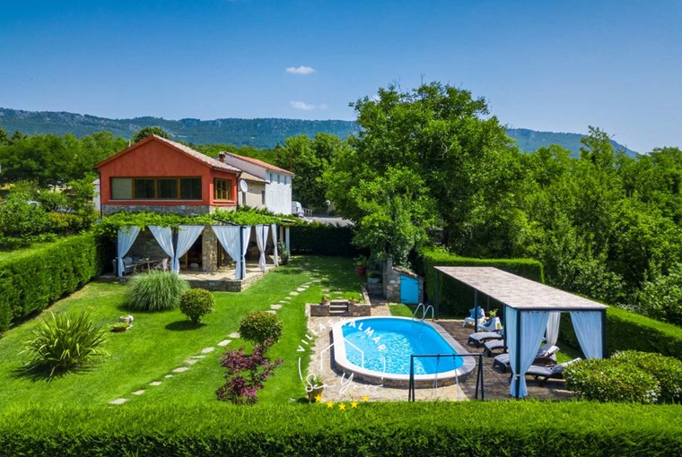 Villa Romano foto 1 di 34