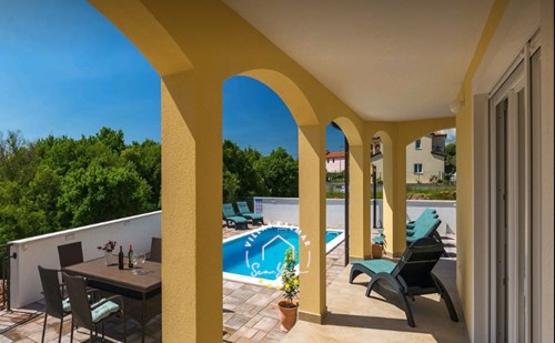 Villa Florami image 4 of 6