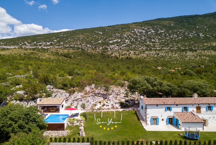 Villa Elia image 3 of 19