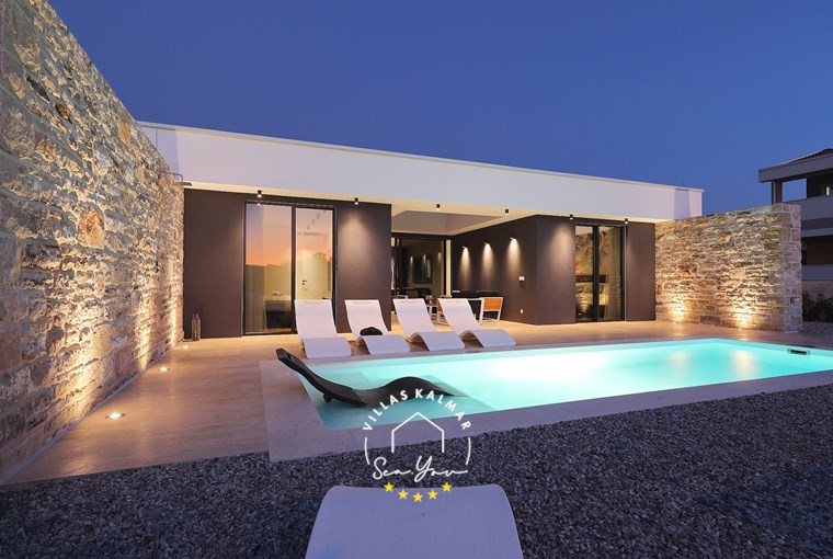 Modern Villa K4 with a pool near Zadar