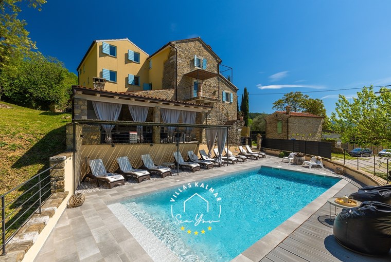 Big villa Casa Jovanin with private pool and sun loungers