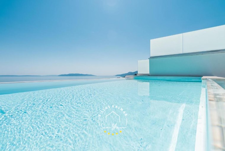 Villa The Boat image 1 of 44