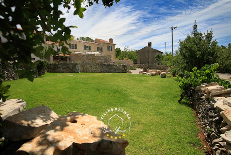 Outdoor Games – Volleyball and Badminton at Villa Gelci