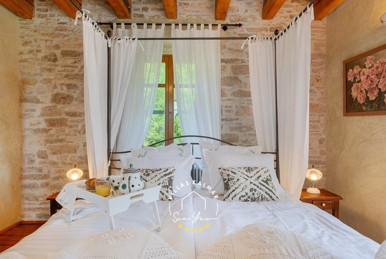 Rustikale Schlafzimmer für 6 1 Gäste – Villa Gelci Trget
