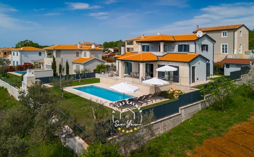 Villa Allingas image 1 of 6