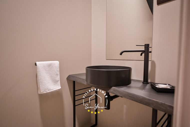 Villa Vista Hills image 43 of 58