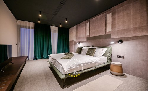 Villa Vista Hills image 3 of 6