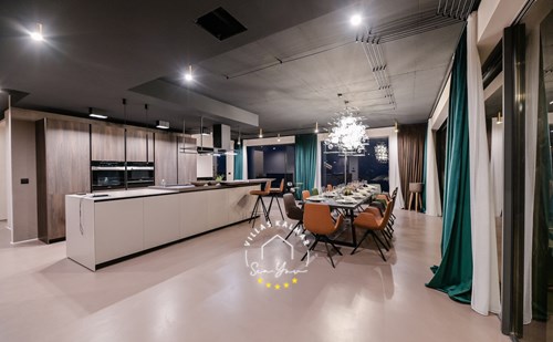 Villa Vista Hills image 5 of 6