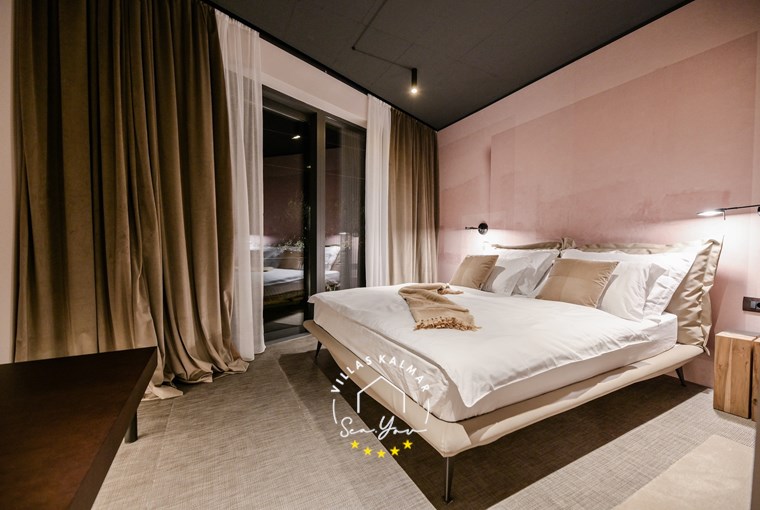 Family-friendly villa with multiple sea-view bedrooms