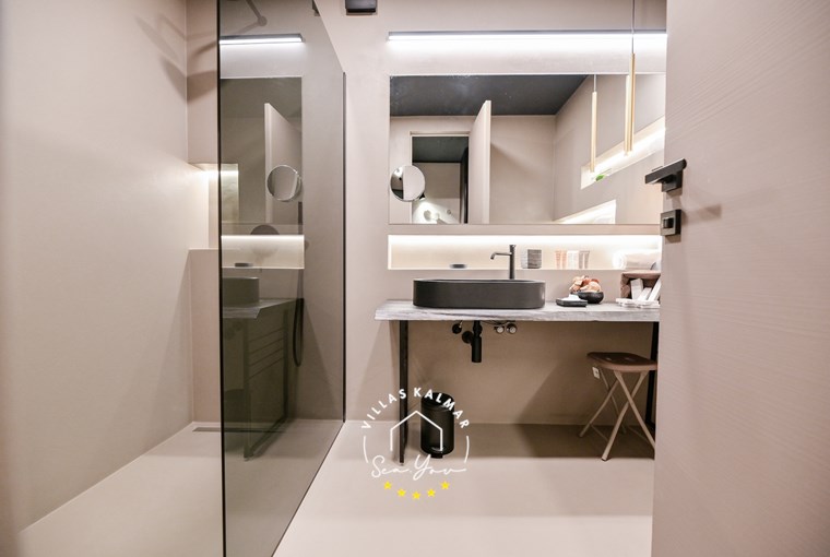 Villa Vista Hills image 34 of 58