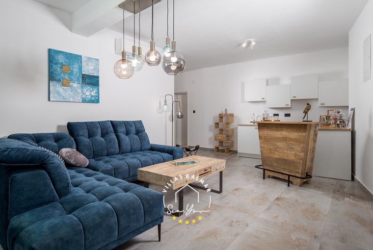 Modern interior design with comfortable furnishings – Villa Modruna near Crikvenica