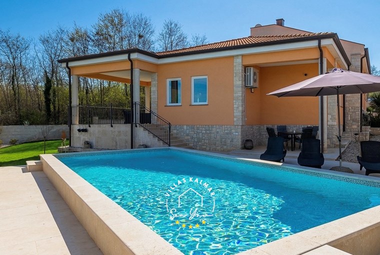 Villa Ravina foto 1 di 18