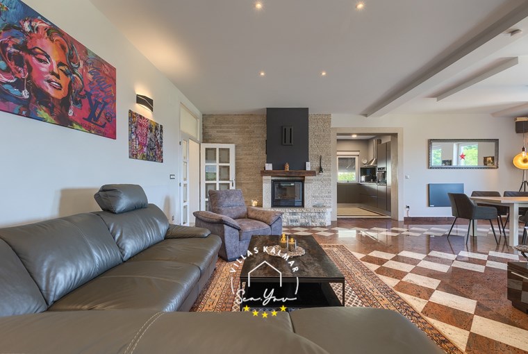 Villa Ravina image 34 of 61