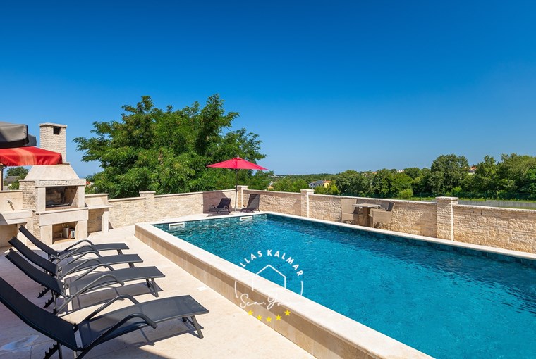 Villa Ravina image 4 of 61