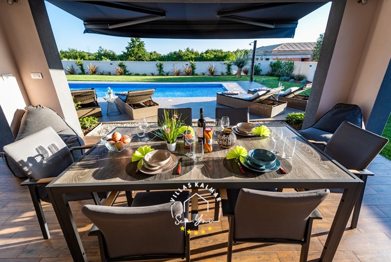 Villa  LiLa Sunshine image 14 of 102