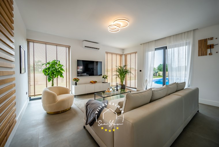 Villa  LiLa Sunshine image 33 of 102