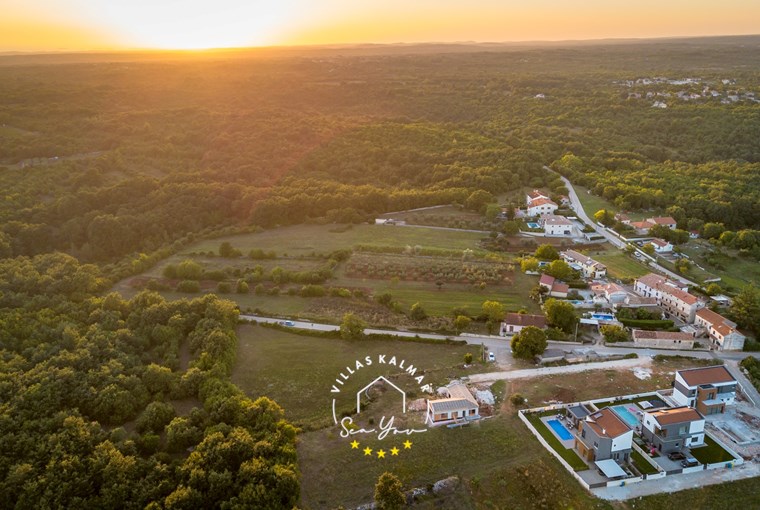 Modern villa surrounded by nature in village in Istria