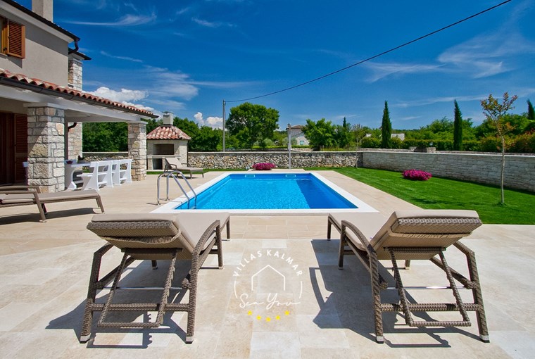 Villa Neo image 30 of 77