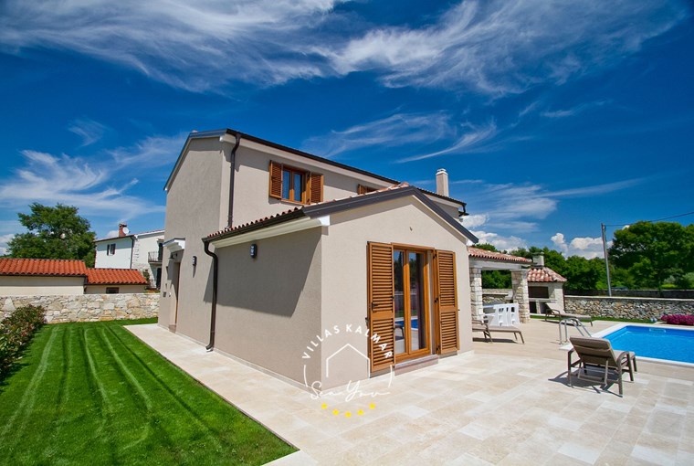 Villa Neo image 38 of 77