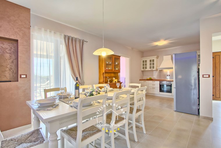 Villa Neo image 51 of 77