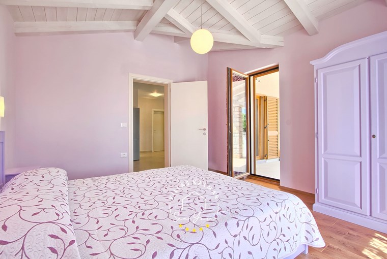 Villa Neo image 67 of 77