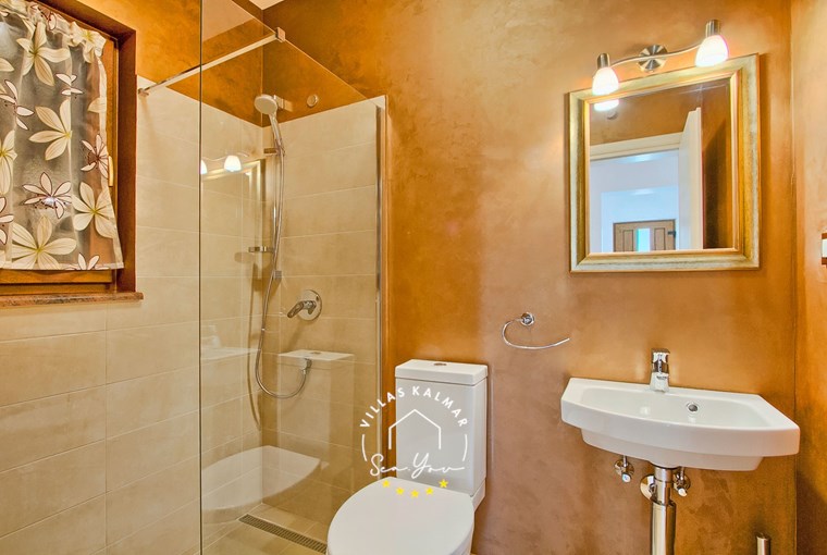 Villa Neo image 74 of 77