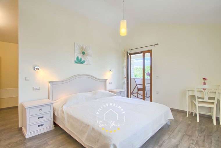 Villa Neo image 63 of 77