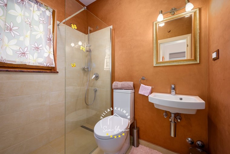 Villa Neo image 72 of 77