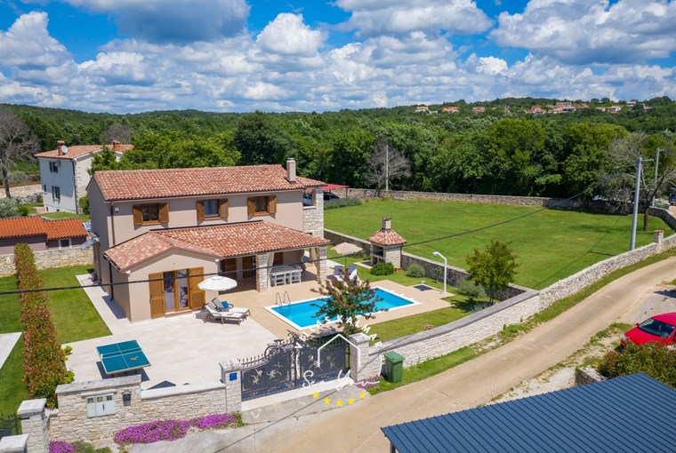 Villa Neo image 18 of 77