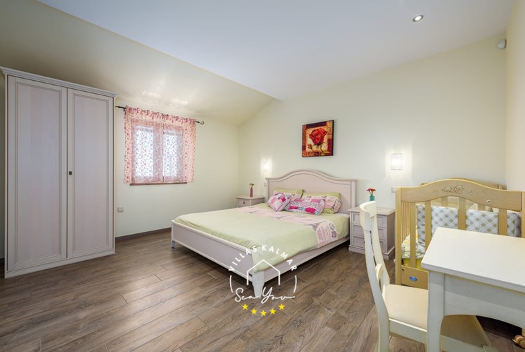 Villa Neo image 60 of 77