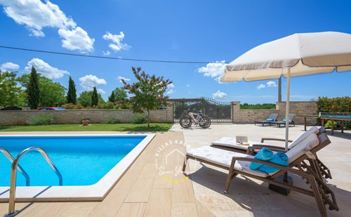 Villa Neo image 4 of 6