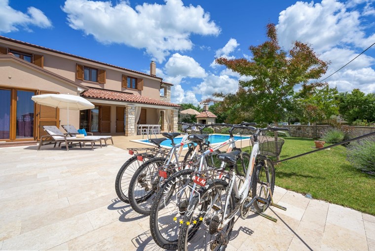 Villa Neo image 12 of 77