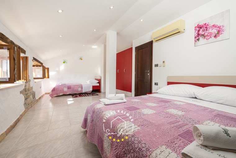 Villa Denis image 34 of 74