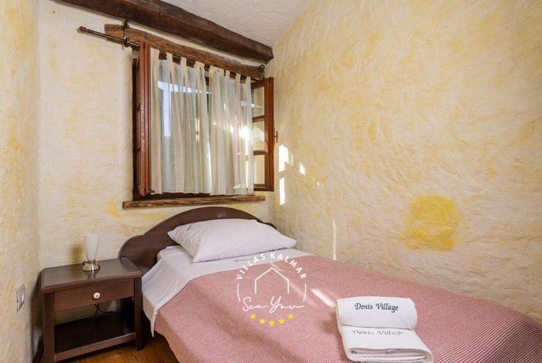 Villa Denis image 55 of 74