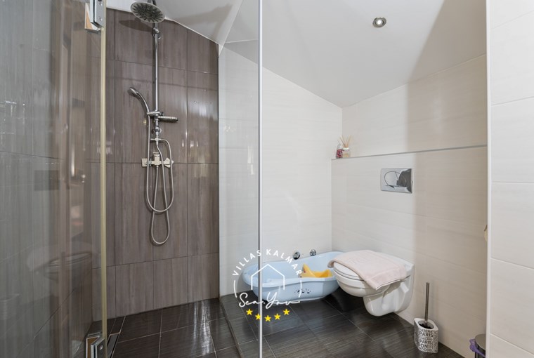 Villa Denis image 65 of 74