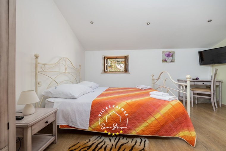 Villa Denis image 66 of 74