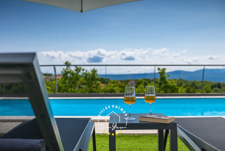 Villa Lavinia image 14 of 86