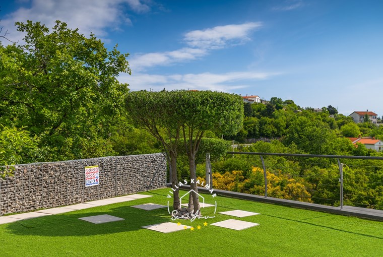 Villa Lavinia image 16 of 86