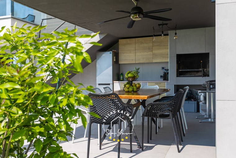 Villa Lavinia image 18 of 86