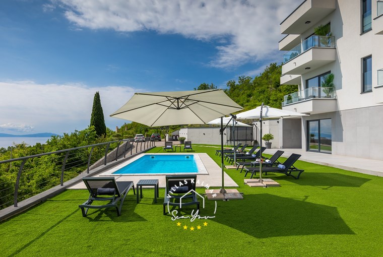 Villa Lavinia image 21 of 86