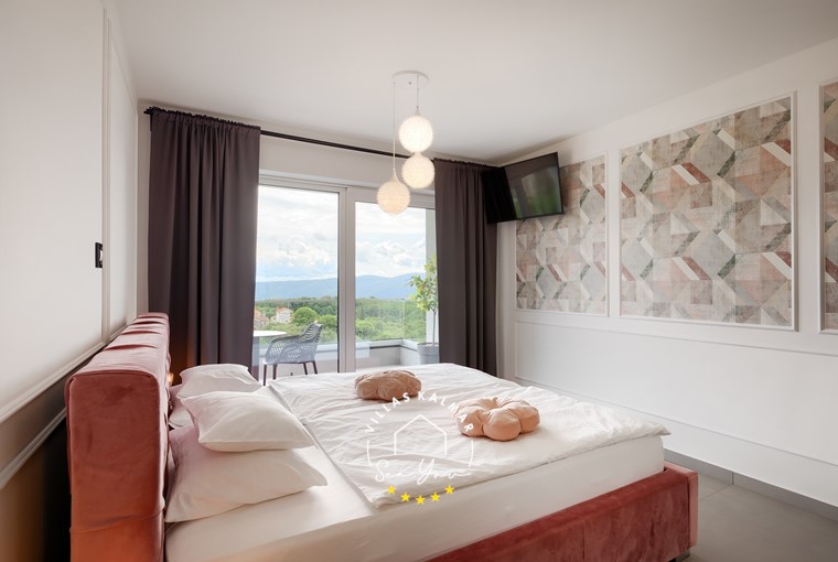 Villa Lavinia image 62 of 86