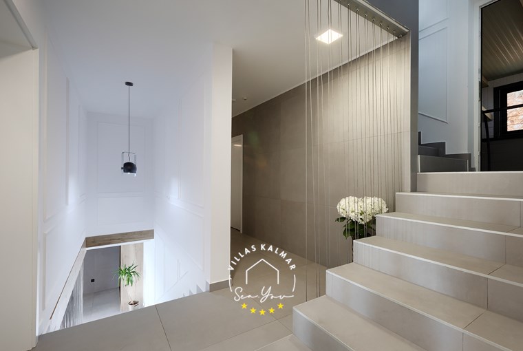 Villa Lavinia image 72 of 86