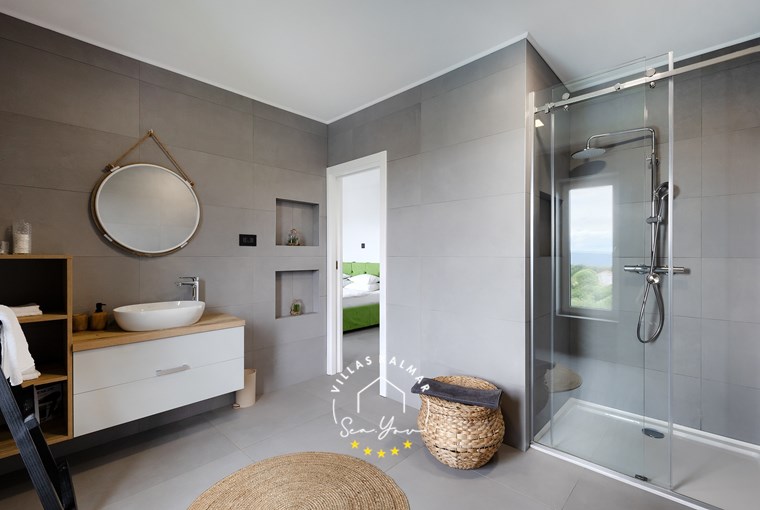 Villa Lavinia image 77 of 86