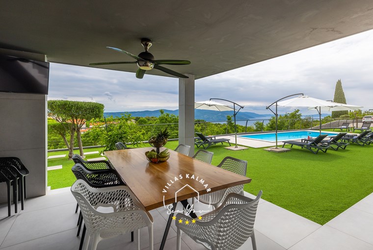 Villa Lavinia image 19 of 86