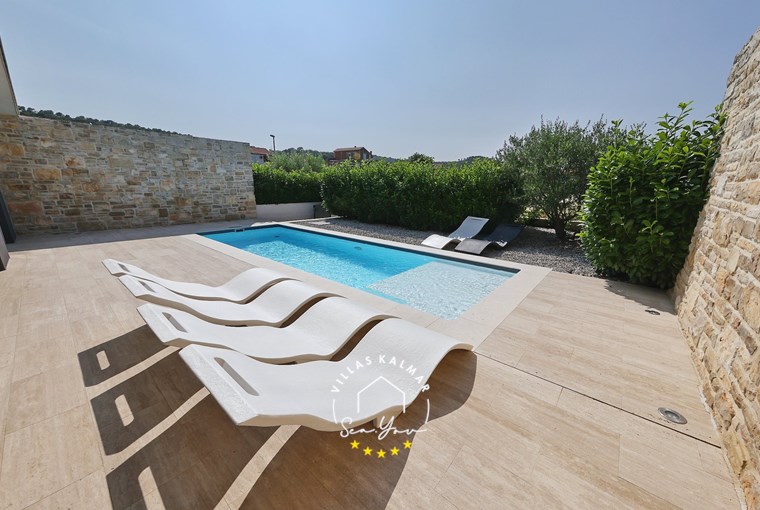 Villa K3 image 15 of 39