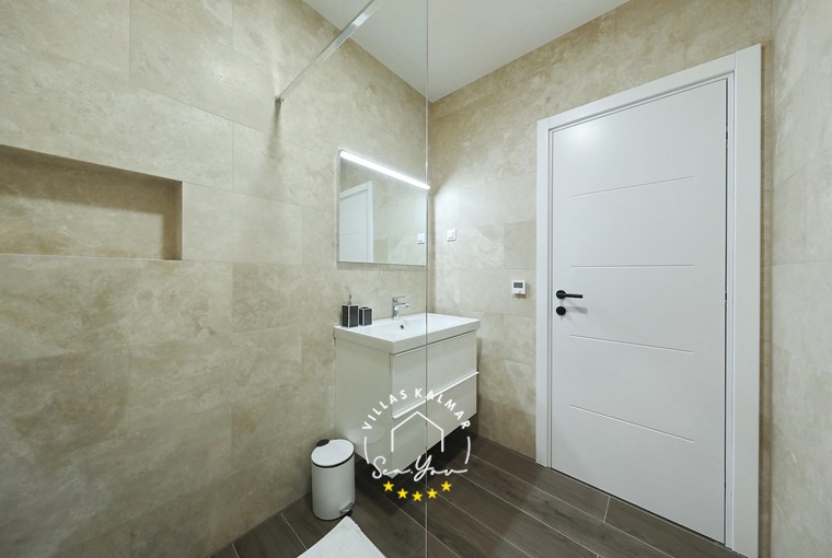 Villa K4 image 38 of 44