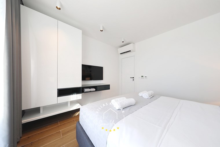 Villa K4 image 34 of 44